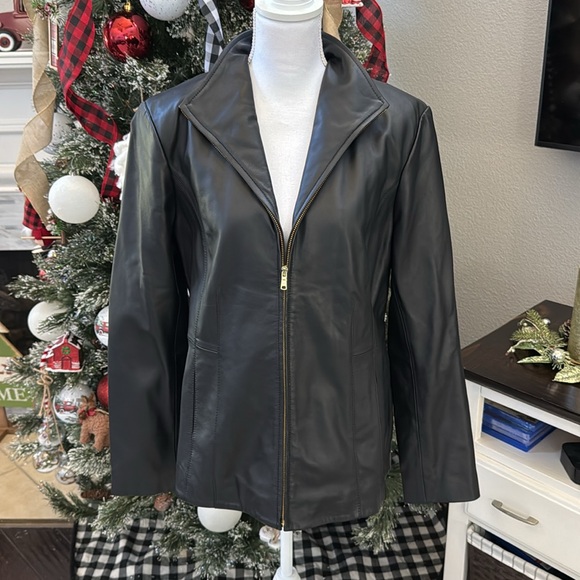 Cole Haan Women’s Wing Collar Leather Jacket - Picture 16 of 16